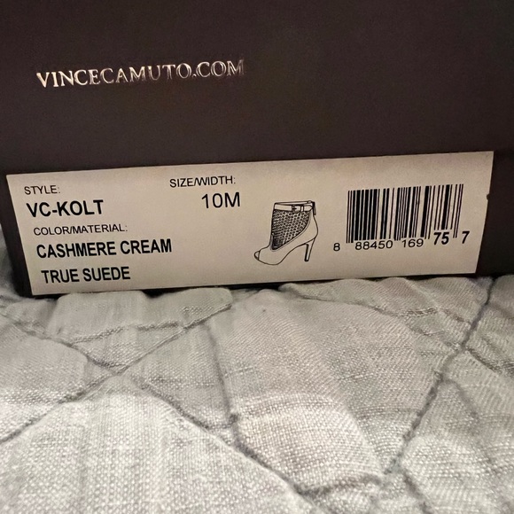 Vince Camuto size 10 - Picture 4 of 4